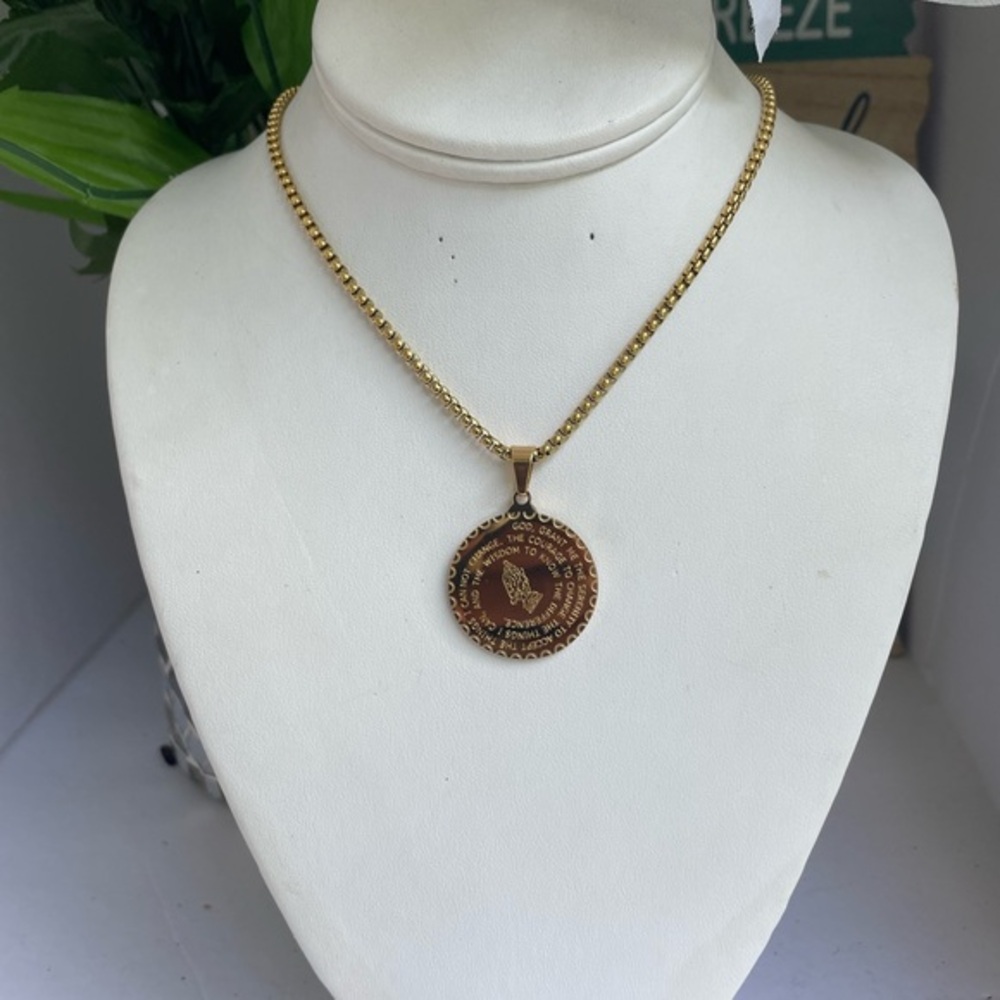 STAINLESS STEEL NECKLACE